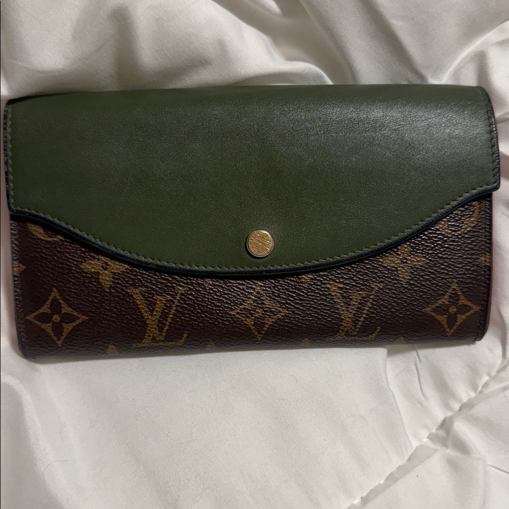 Louis Vuitton Emilie Wallet - monogram with green and pink